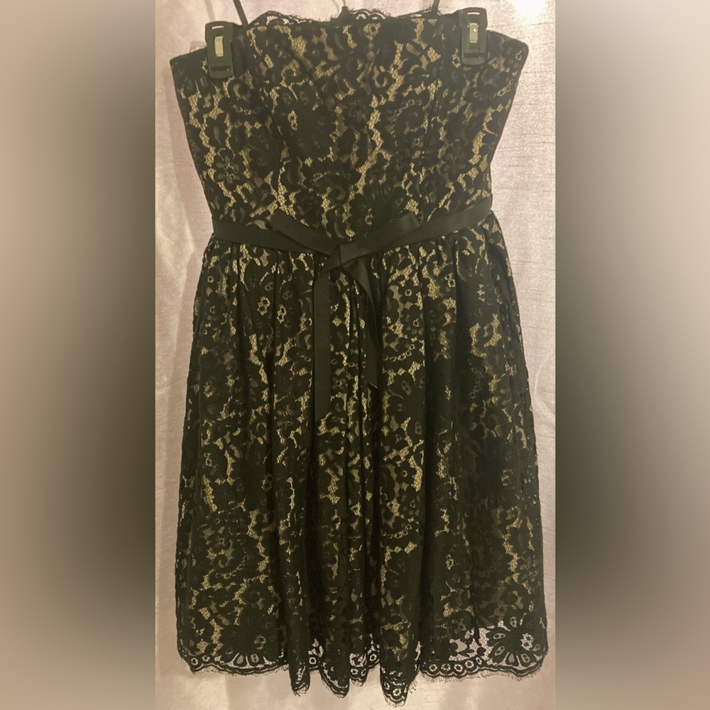 Robert Rodriguez for Target + Neiman Marcus
Holiday collection dress - Picture 2 of 16